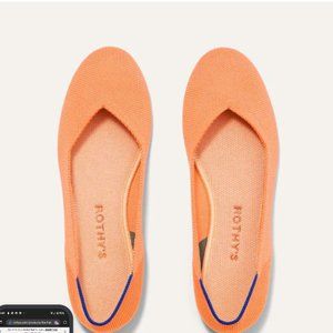New in box rothys tangerine round tow flat